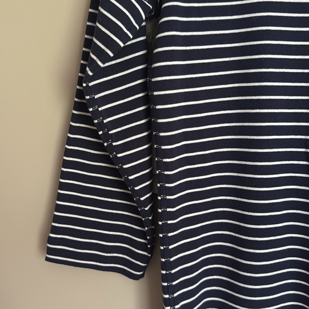 NWT- Three Dots vneck 3/4 sleeve striped shirt Blue & white striped, size XL - Picture 7 of 9